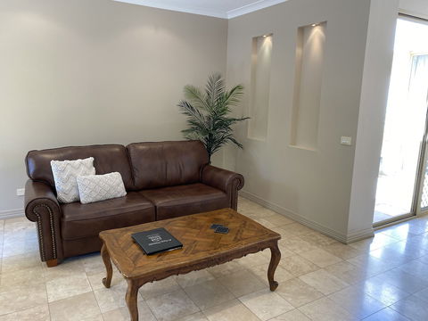 Acacia Terraces - Sunshine Coast Guide 6
