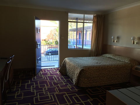 Ashfield Motor Inn - Sunshine Coast Guide 3