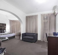 Monte Pio Hotel  Conference Centre - Sunshine Coast Guide