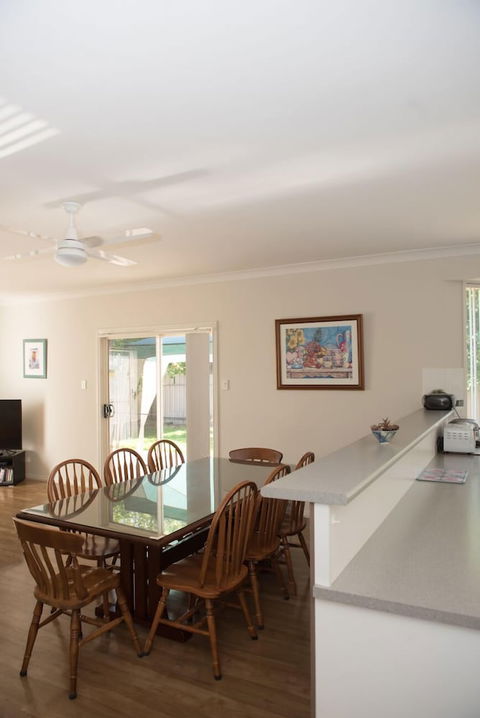 All Seasons' Escape Port Elliot - Sunshine Coast Guide 4
