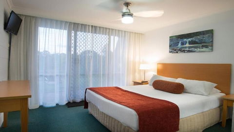 Cedar Lake Country Resort - Sunshine Coast Guide 4