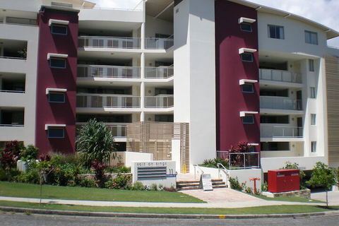 Salt On Kings Apartments - Sunshine Coast Guide 2