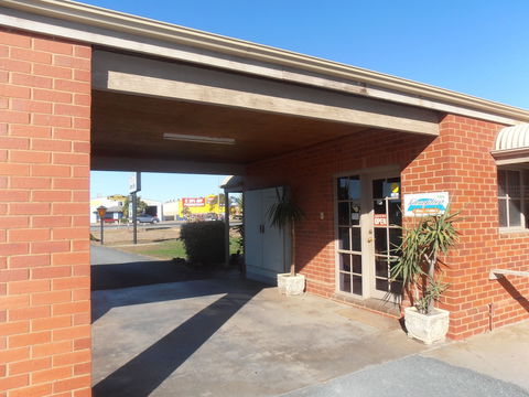 All Rivers Motor Inn - Sunshine Coast Guide 2