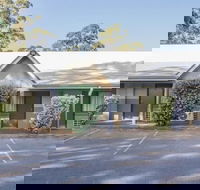Motto Farm Motel - Sunshine Coast Guide