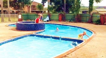 Eden Nimo Motel - Sunshine Coast Guide 5