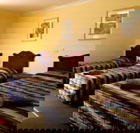 Isis Motel Scone - Sunshine Coast Guide