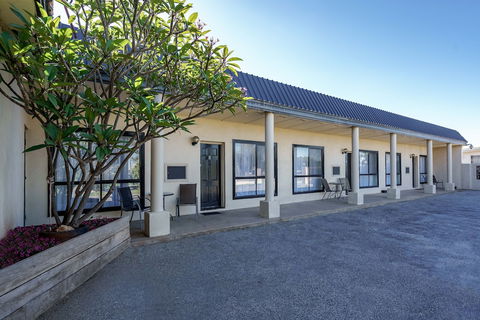 Kerang Valley Resort - Sunshine Coast Guide 1