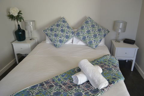 Ruby's Queenscliff - Sunshine Coast Guide 3
