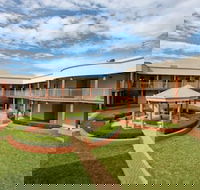 Cosmopolitan Apartments - Sunshine Coast Guide