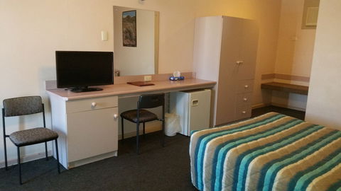Highway One Motel Port Augusta - Sunshine Coast Guide 4