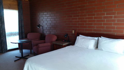 Highway One Motel Port Augusta - Sunshine Coast Guide 5