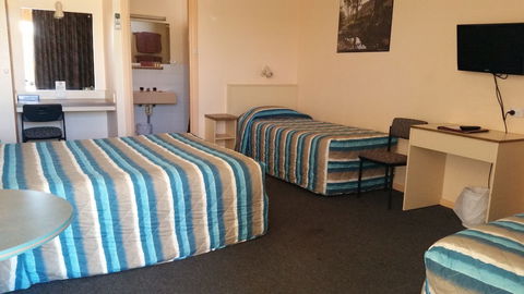 Highway One Motel Port Augusta - Sunshine Coast Guide 6