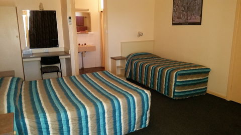 Highway One Motel Port Augusta - Sunshine Coast Guide 1