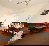 Lisson Holiday Rental - Sunshine Coast Guide