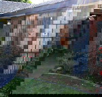 Hawthorn Holiday House - Sunshine Coast Guide