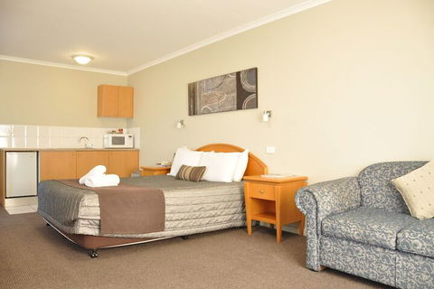 Central Coast Chittaway Motel - Sunshine Coast Guide 3