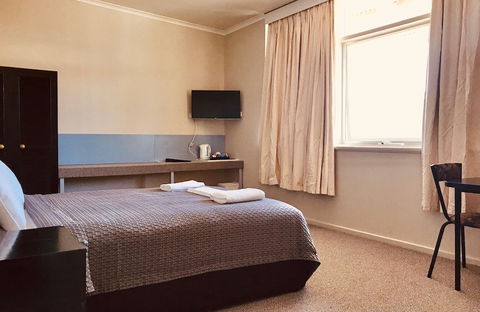 Highway One Ceduna - Sunshine Coast Guide 4