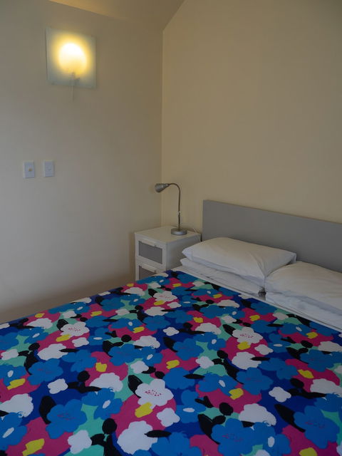 Albion Motel Hotel - Sunshine Coast Guide 6
