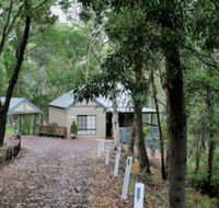 Tangenong Cottages - Sunshine Coast Guide