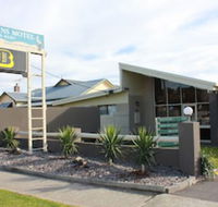 Pelicans Motel San Remo - Sunshine Coast Guide