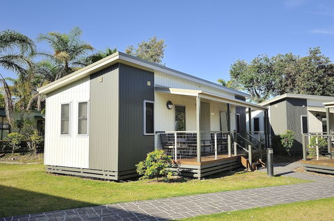 NRMA Sydney Lakeside Holiday Park - Sunshine Coast Guide 1