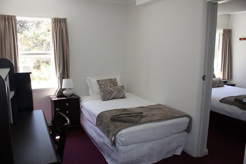 The Lions Lair - Sunshine Coast Guide 3