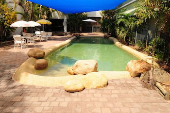 Hotel Allen - Sunshine Coast Guide 6