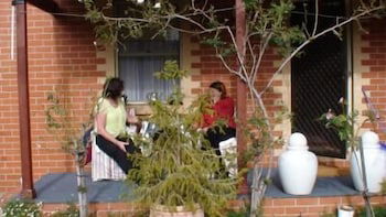 Albury Cottages - Sunshine Coast Guide 6