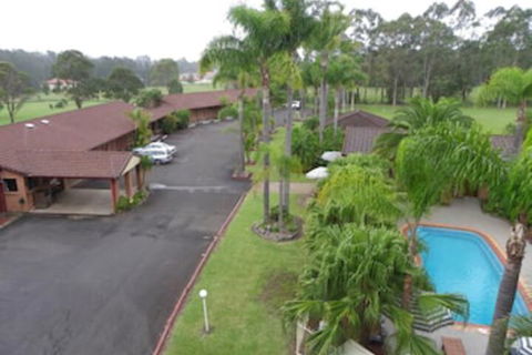 Surfside Resort Motel - Sunshine Coast Guide 1