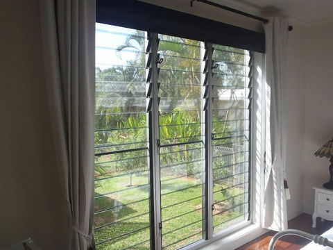 Driftwood Bed And Breakfast - Sunshine Coast Guide 4