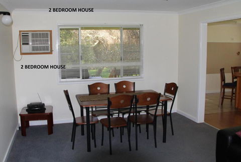 Ocean Beach Hideaway - Sunshine Coast Guide 5