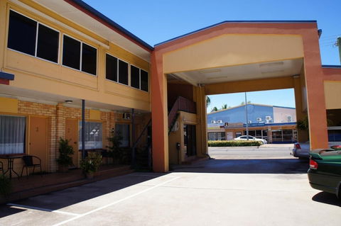 Ayrline Motel - Sunshine Coast Guide 2