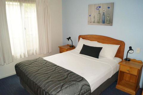 Asters On James Motor Inn - Sunshine Coast Guide 1