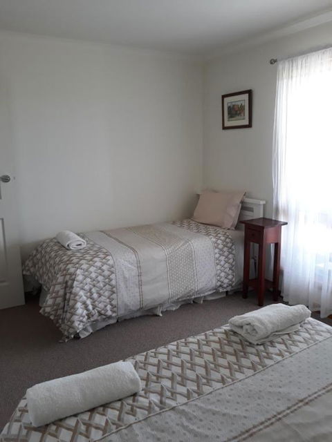 Costa Plenti Southend BnB - Sunshine Coast Guide 5