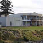 Costa Plenti Southend BnB - Sunshine Coast Guide 0