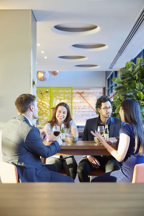 Holiday Inn Express Sydney Macquarie Park, An IHG Hotel - Sunshine Coast Guide 3