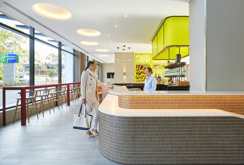 Holiday Inn Express Sydney Macquarie Park, An IHG Hotel - Sunshine Coast Guide 6