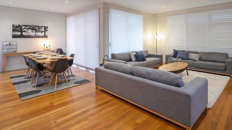 Alpine Snow Angels Retreat Luxurious Snowy Mountains Living - Sunshine Coast Guide 5