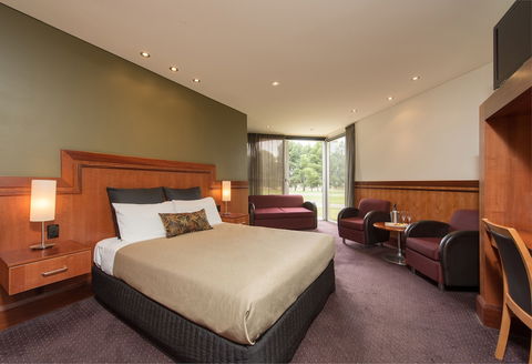 Renmark Resort - Sunshine Coast Guide 5