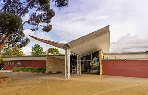 Renmark Resort - Sunshine Coast Guide 1
