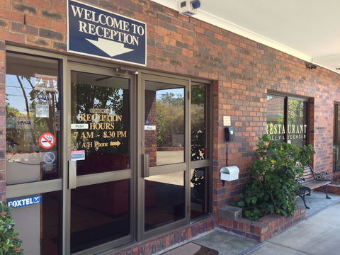 Oxley Motor Inn - Sunshine Coast Guide 1