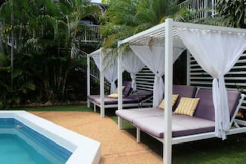 Paraway Motel - Sunshine Coast Guide 0