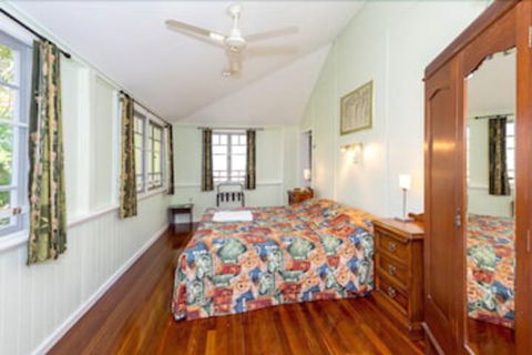 Auckland Hill Bed & Breakfast - Sunshine Coast Guide 2