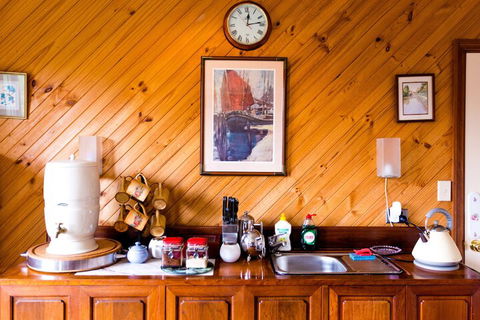 Albanys Big Grove Bed & Breakfast - Sunshine Coast Guide 6