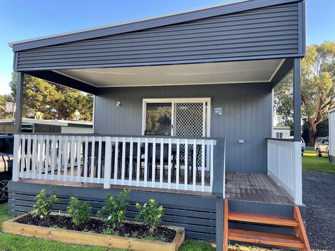 Victor Harbor Holiday & Cabin Park - Sunshine Coast Guide 2