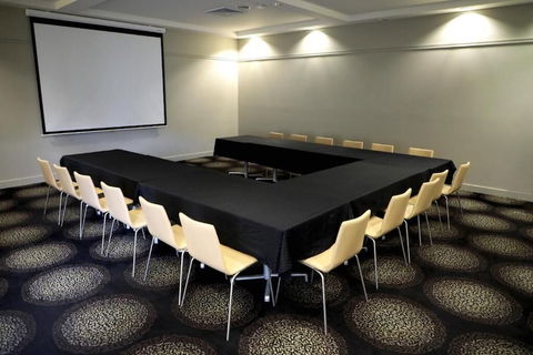 Park Avenue Hotel Motel - Sunshine Coast Guide 6
