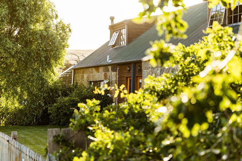 Daisy Bank Cottages - Sunshine Coast Guide 6