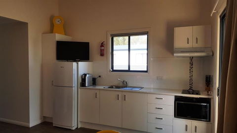 Horsham Riverside Caravan Park - Sunshine Coast Guide 2