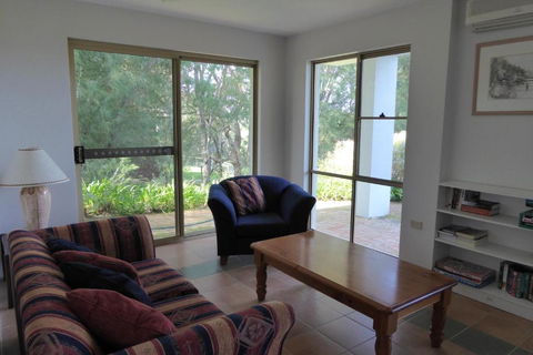 Sea Banksia - Sunshine Coast Guide 3