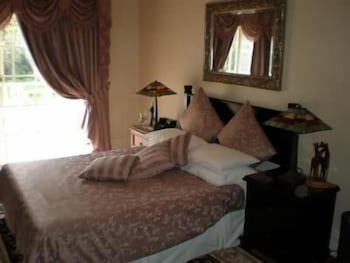 Manor Estate - Sunshine Coast Guide 3
